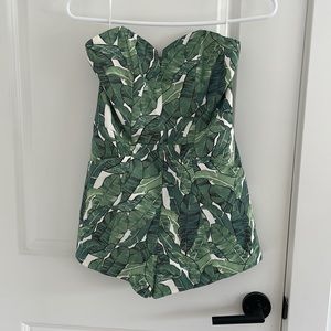 H&M palm strapless romper size 4